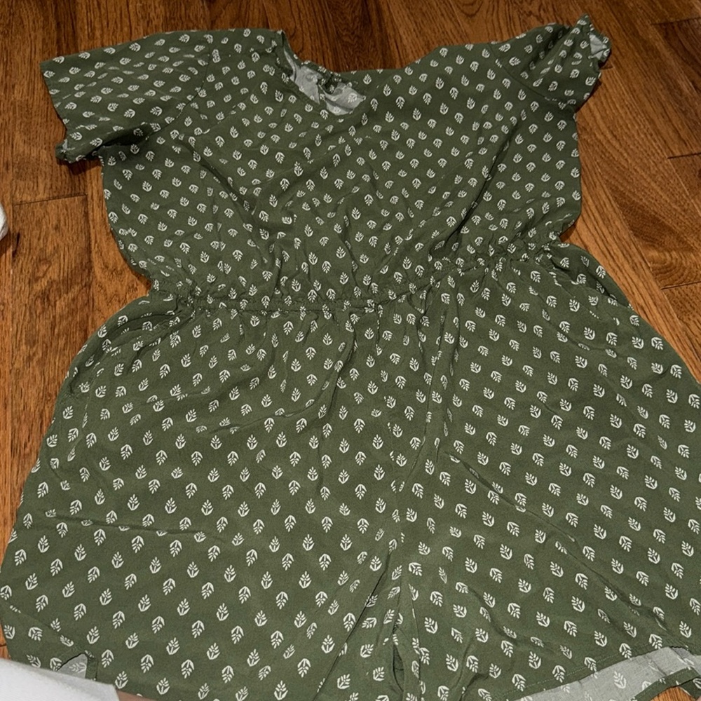 Old Navy Neck Flutter-Sleeve Romper